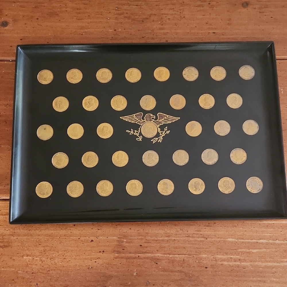 Courac Black and Gold Coin Display Tray Washington to Ford